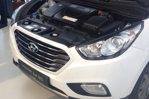 Hyundai_ix35-Hydrogen-Fuel_Cell_Vehicle-motor