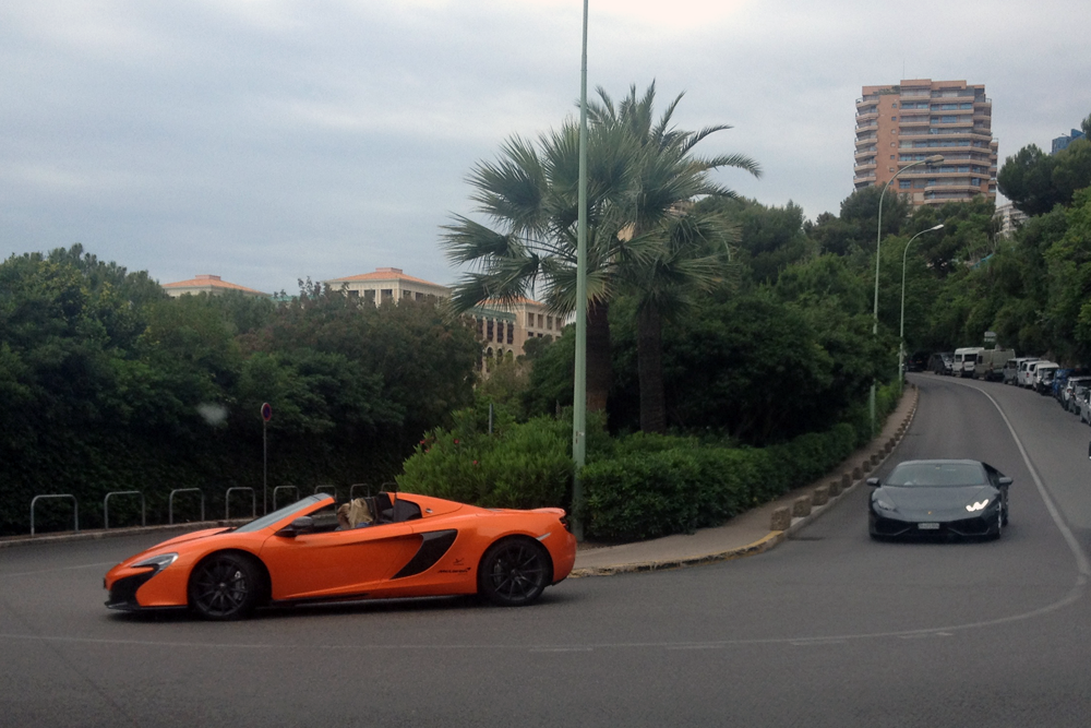 McLaren_650S-Spider-Lamborghini_Huracan-Monaco-street_scene-2015