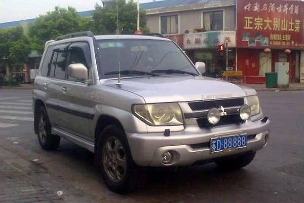 Auto-sales-statistics-China-Mitsubishi_Pajero_iO-SUV