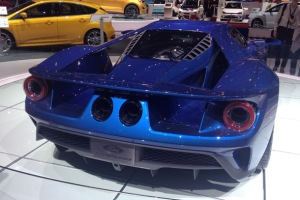 Ford_GT-rear-Geneva_Auto_Show-2015