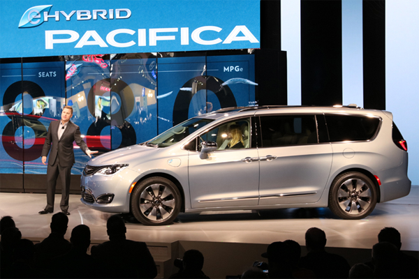 Chrysler_Pacifica_Hybrid