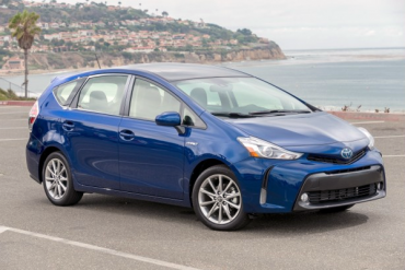 Toyota_Prius_V-US-car-sales-statistics