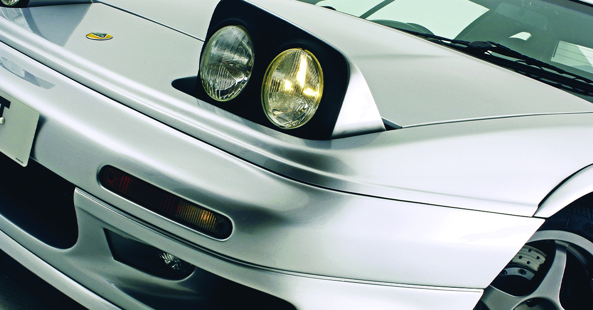 White Lotus Esprit with halogen pop up headlights